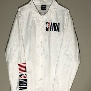 NBA Windbreaker Medium New With Tags